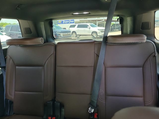 Used 2024 Chevrolet Suburban High Country AWD/4WD image 10