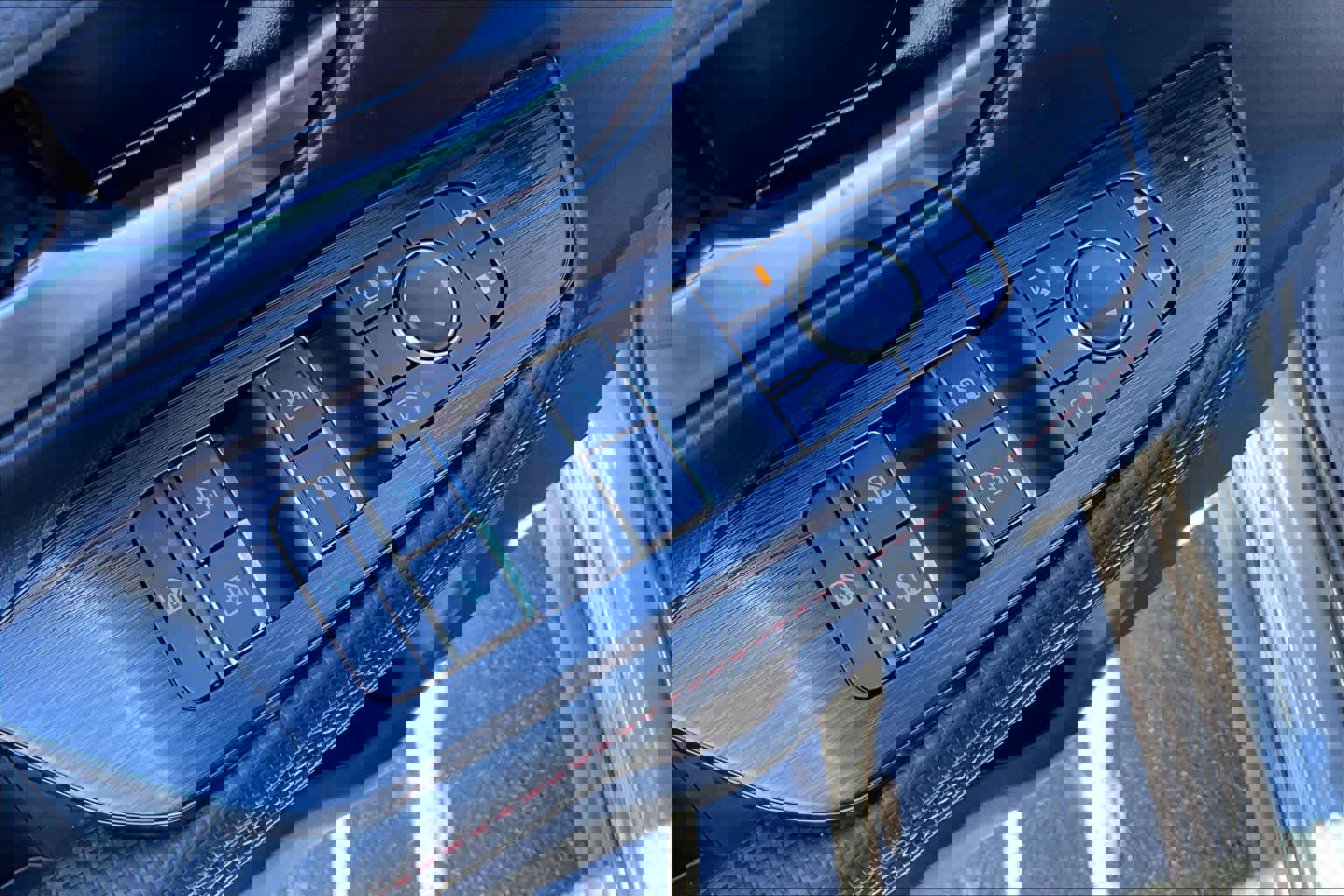 New 2026 Nissan Kicks SR image 19