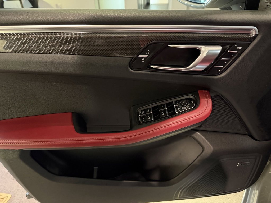 Used 2024 Porsche Macan GTS image 7