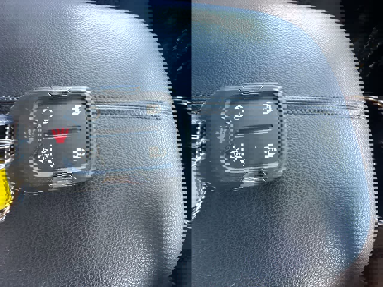 Used 2020 GMC Terrain SLE w/ Driver Convenience Package FWD image 28