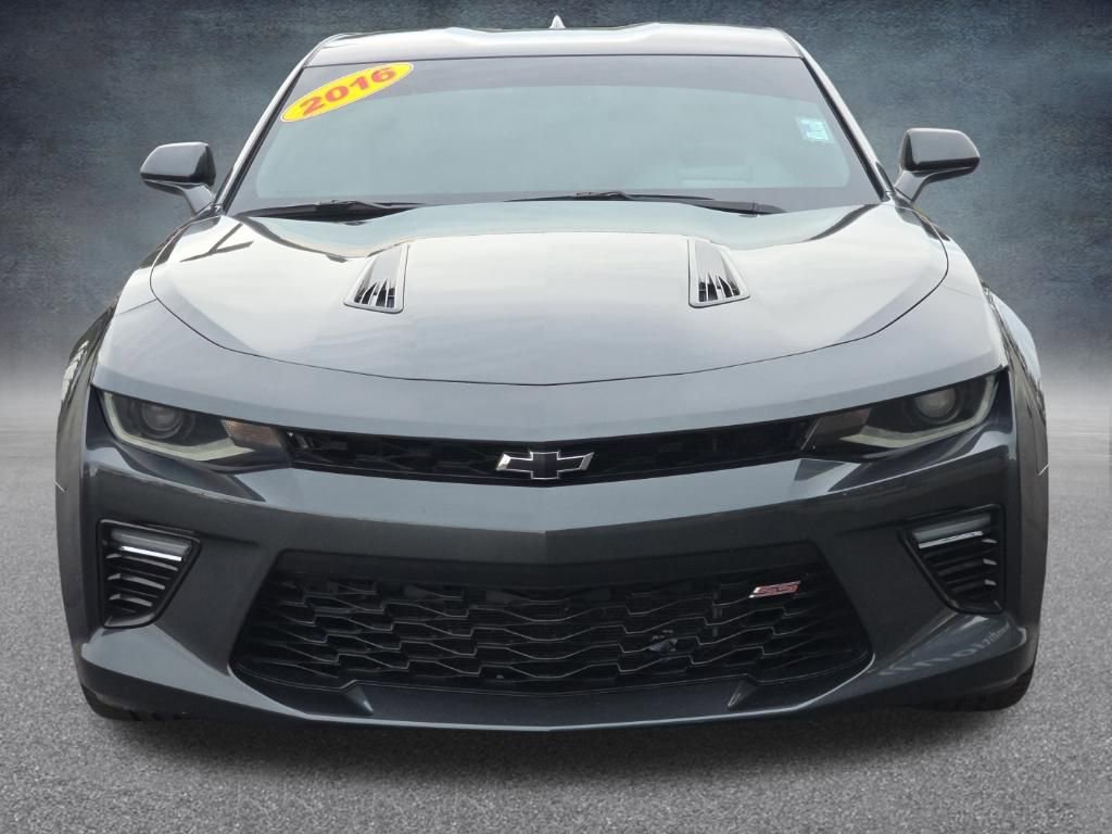 Used 2016 Chevrolet Camaro SS RWD image 11