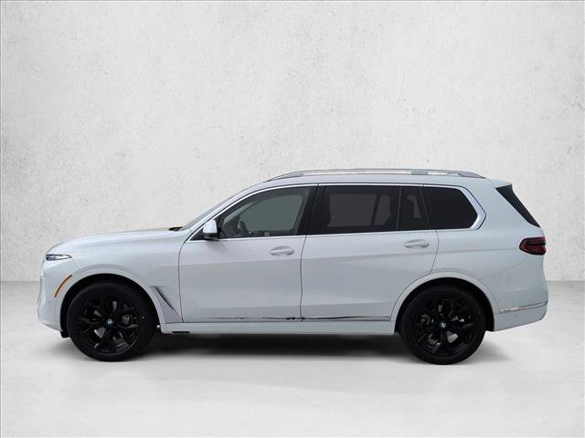 Used 2025 BMW X7 xDrive40i w/ Premium Package AWD/4WD image 9