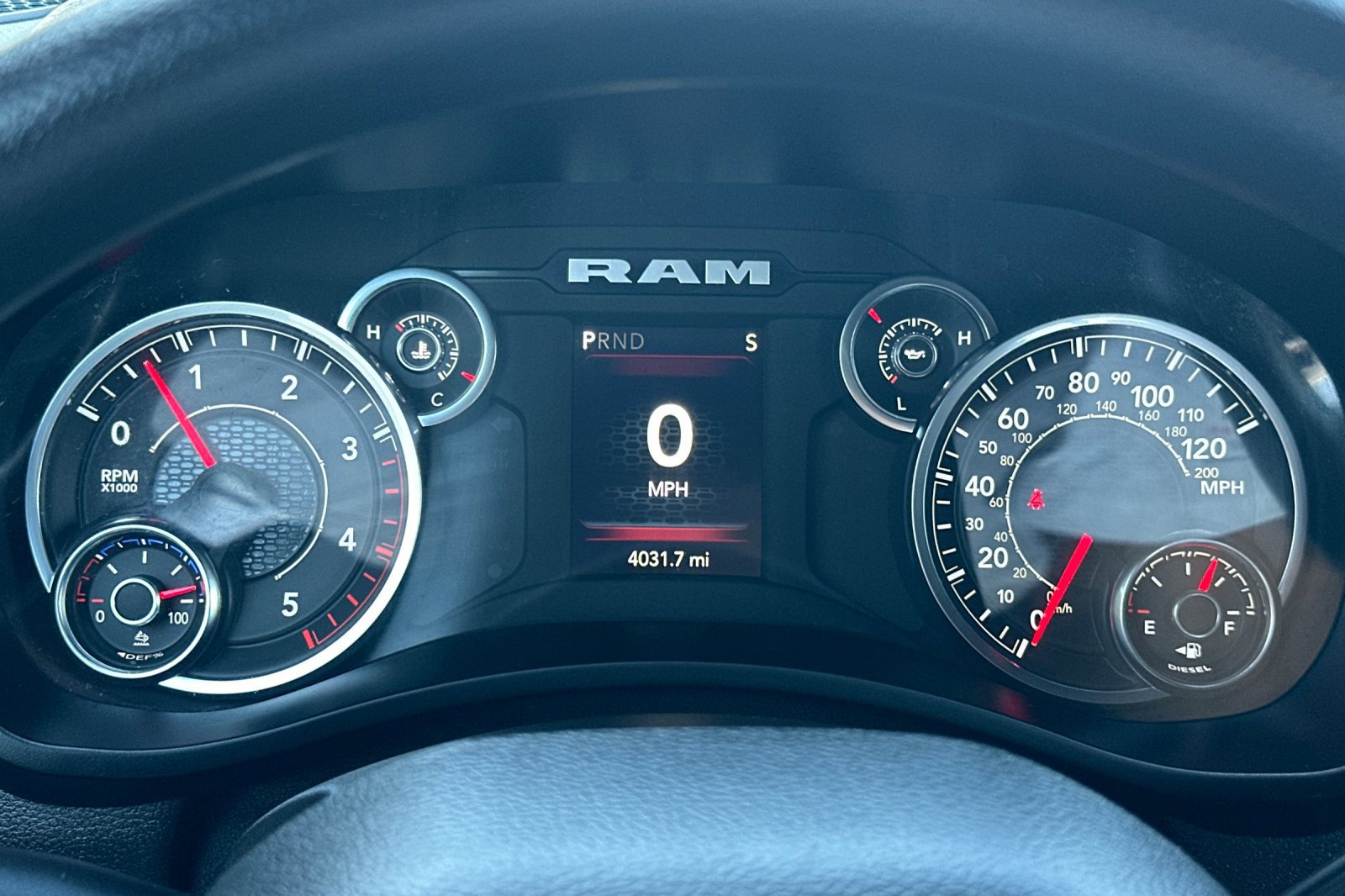 Used 2024 RAM 2500 Tradesman w/ Chrome Appearance Group image 24