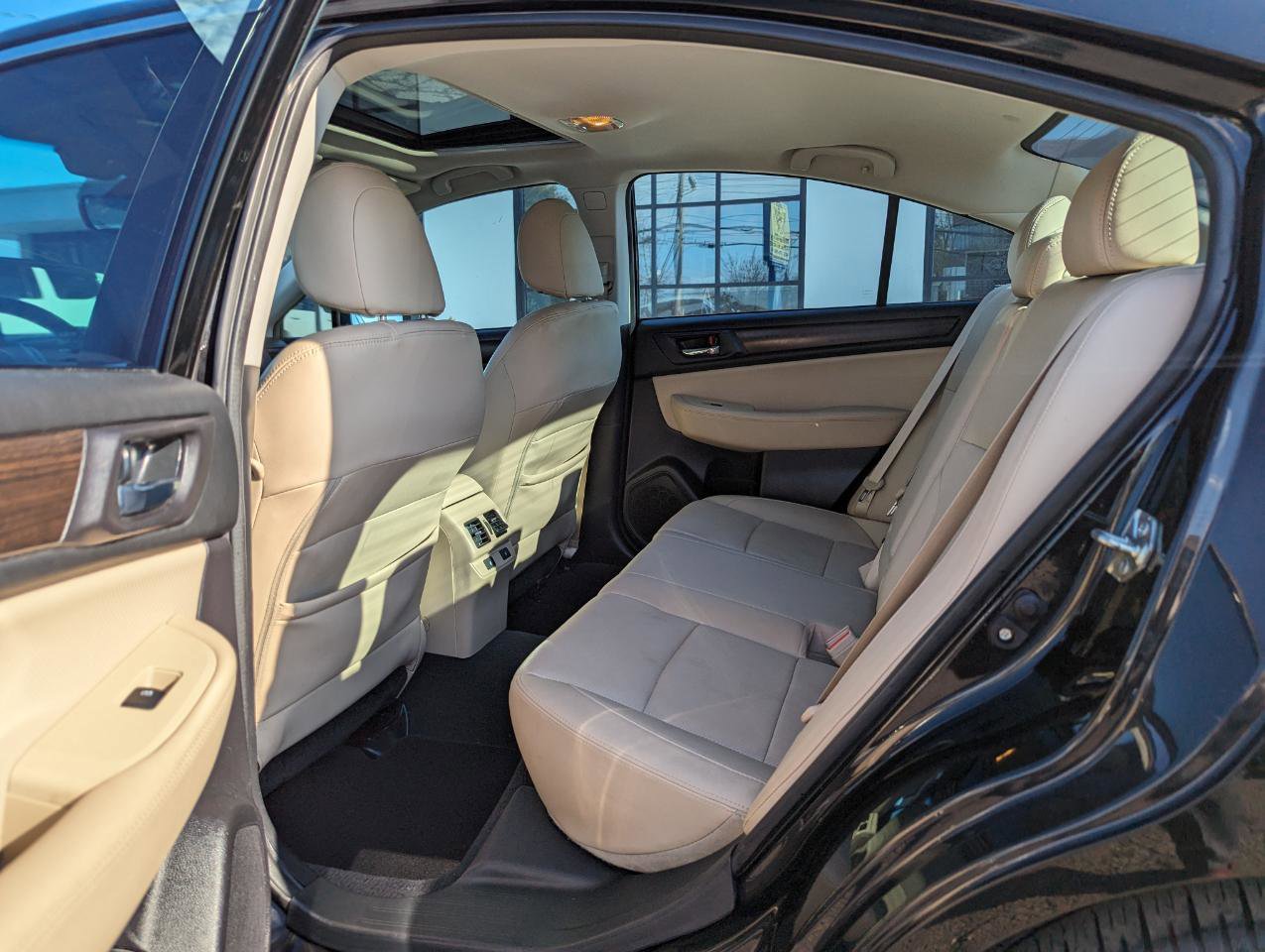 Used 2017 Subaru Legacy 2.5i Limited image 37