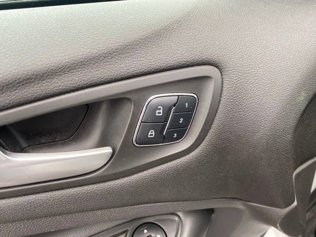 Used 2015 Ford Escape Titanium w/ Canadian Touring Package image 18