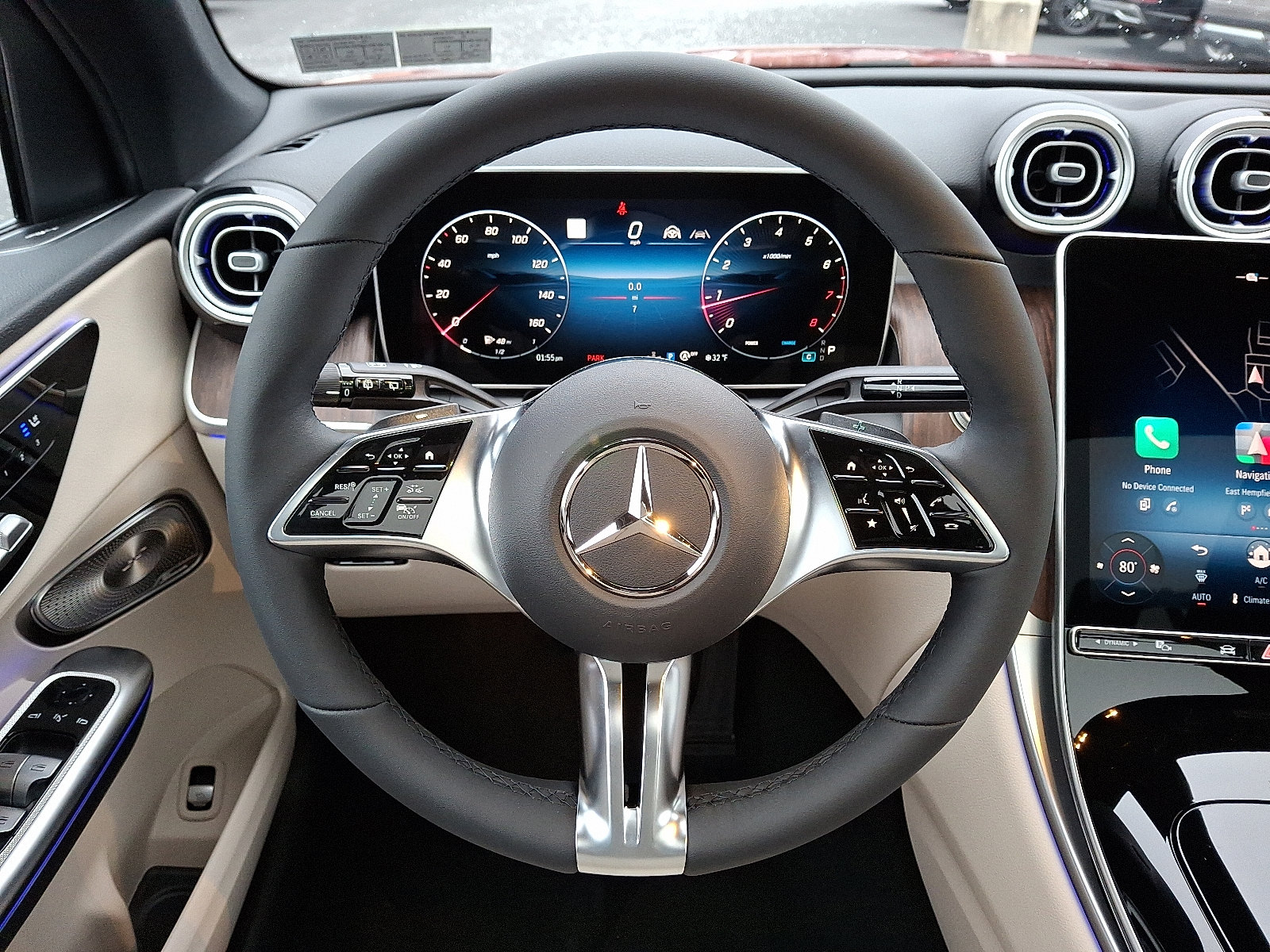 Used 2026 Mercedes-Benz GLC 300 4MATIC image 16