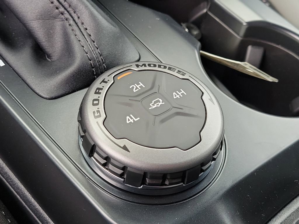 New 2025 Ford Bronco Outer Banks image 28