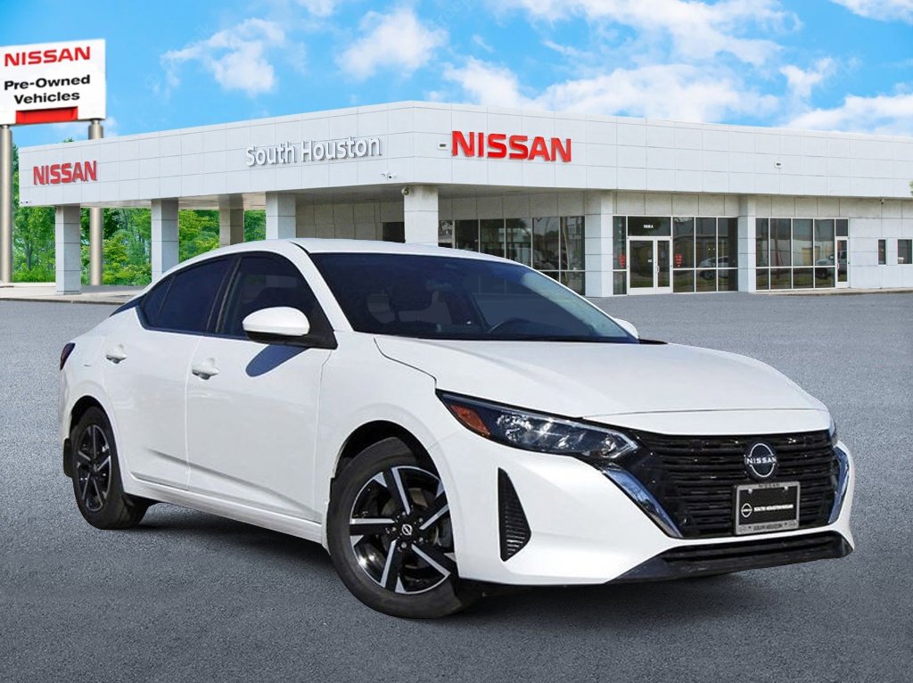 Used 2025 Nissan Sentra SV image 1