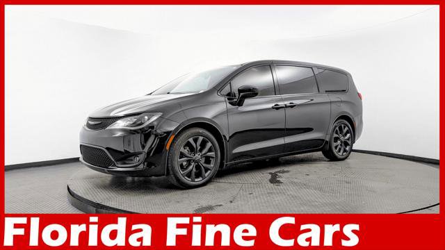 Used 2018 Chrysler Pacifica Touring Plus w/ S Appearance Package