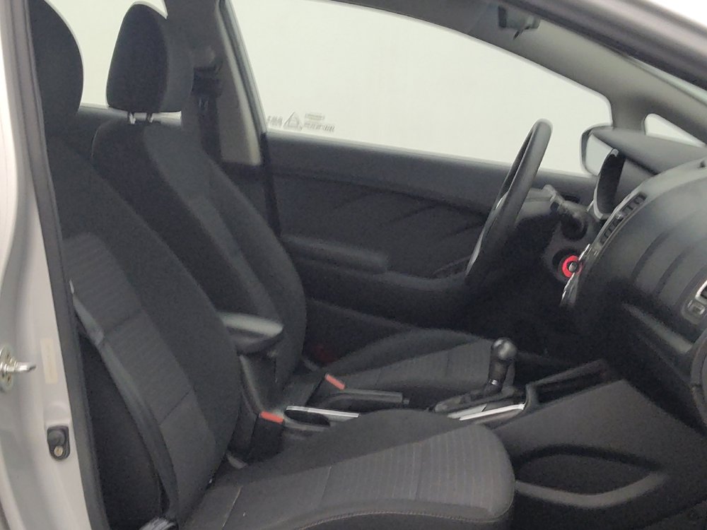 Used 2017 Kia Forte LX w/ LX Popular Package image 21