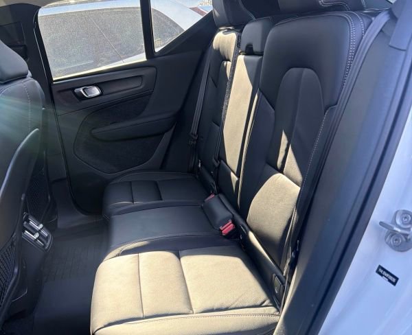 Certified 2023 Volvo XC40 B5 Plus w/ Driver Assist Package image 6