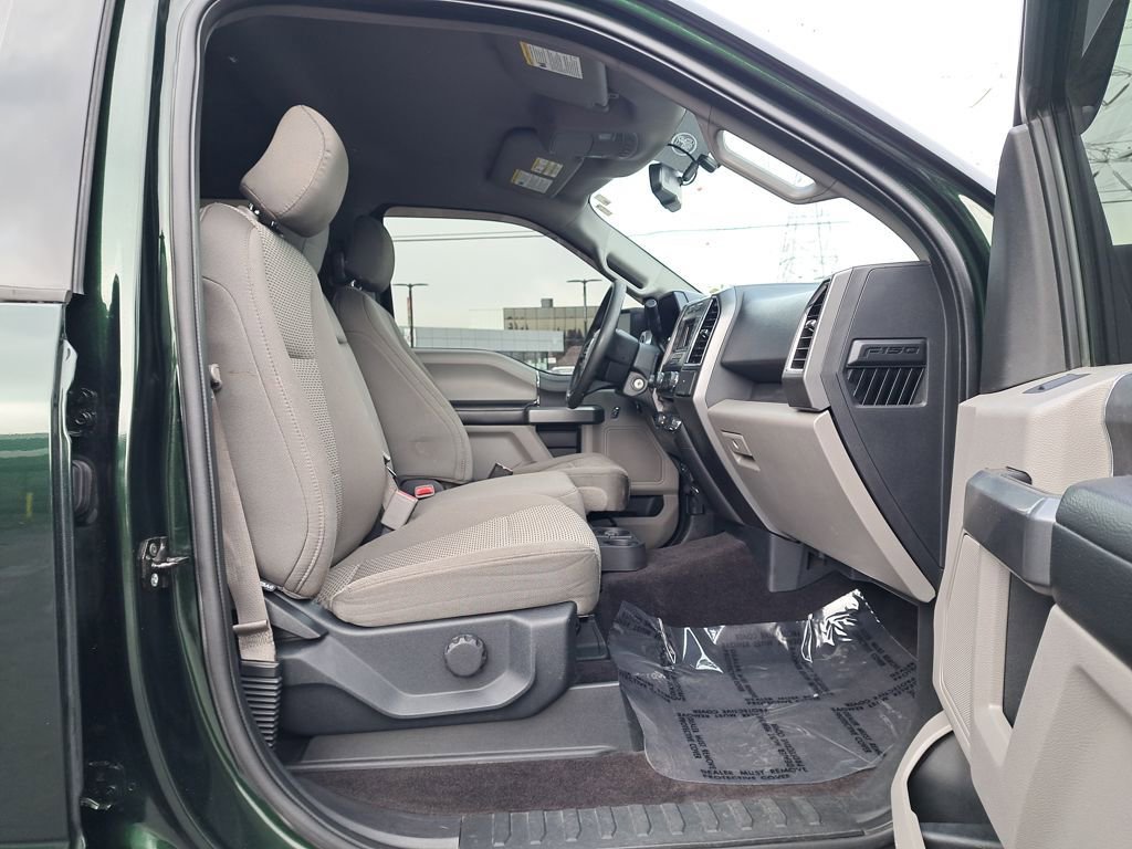 Used 2015 Ford F150 XLT w/ Trailer Tow Package image 17