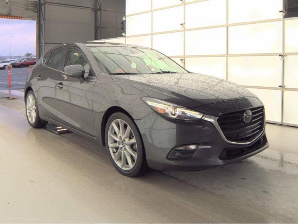 Used 2017 MAZDA MAZDA3 Grand Touring w/ Premium Equipment Package FWD image 4