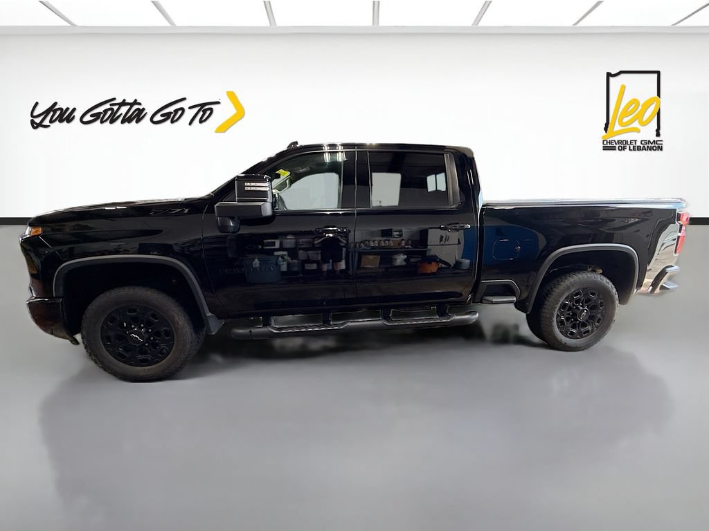 Used 2024 Chevrolet Silverado 3500 LTZ w/ LTZ Plus Package AWD/4WD image 8