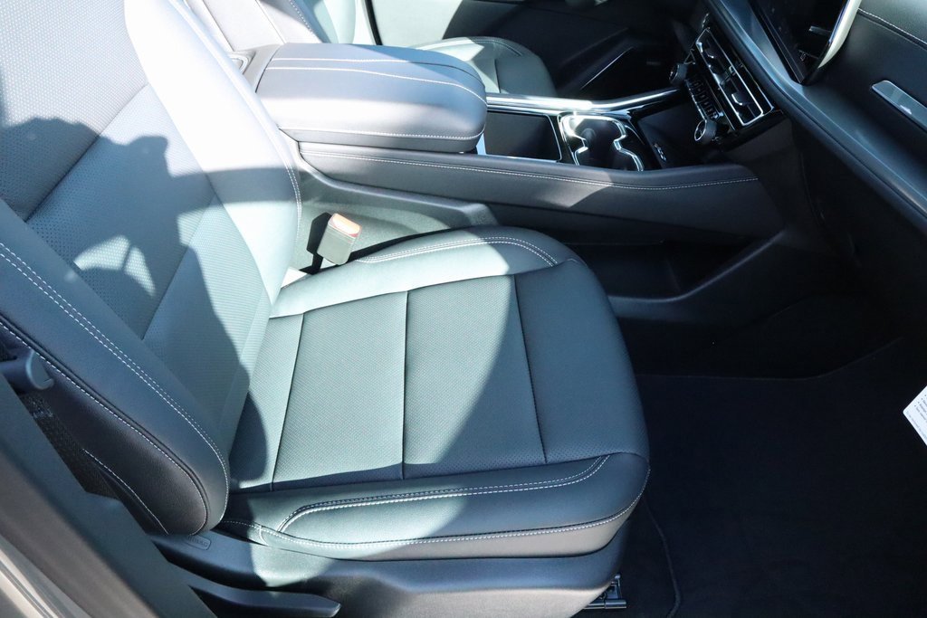 New 2026 Chevrolet Traverse LT image 14