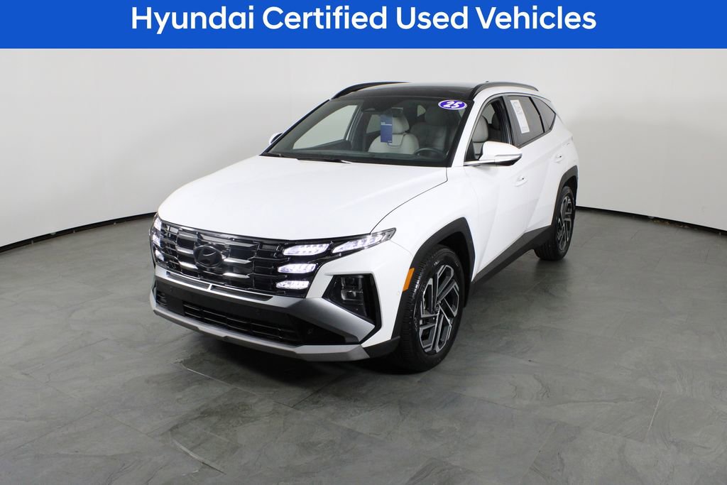 Certified 2025 Hyundai Tucson Limited FWD image 2