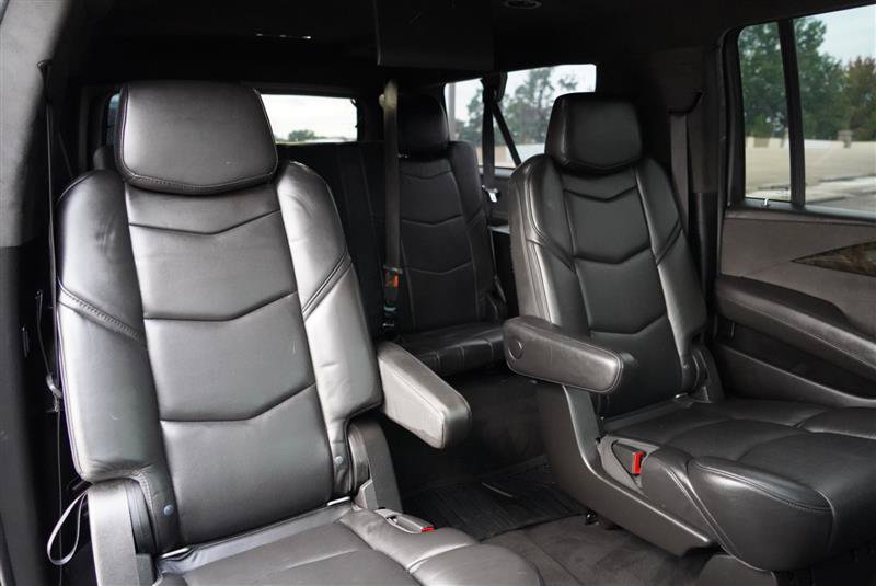 Used 2018 Cadillac Escalade ESV Platinum AWD/4WD image 93
