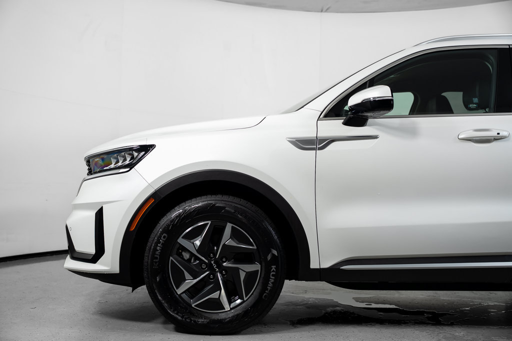 Used 2023 Kia Sorento EX FWD image 14