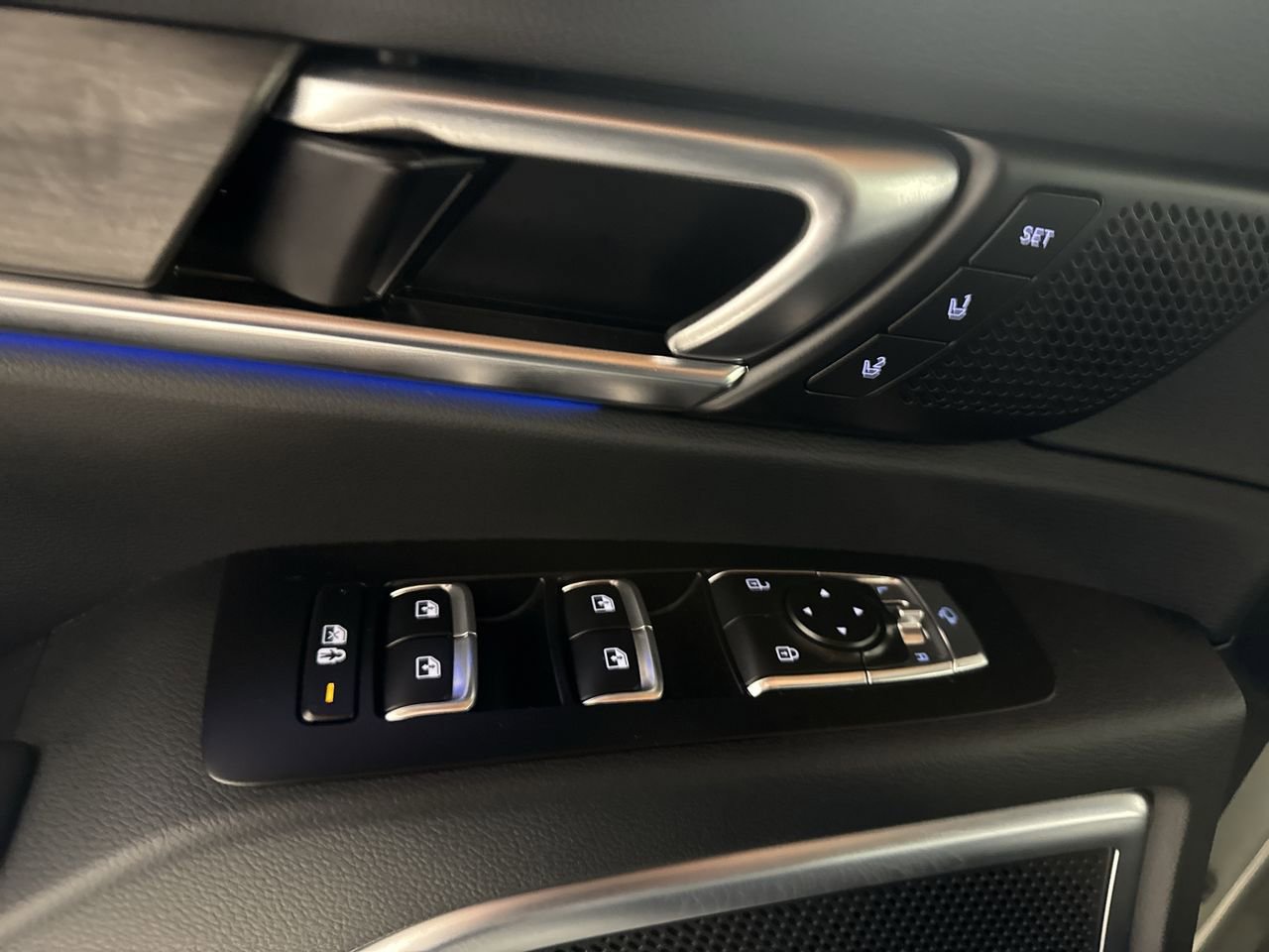 Used 2025 Kia Telluride SX Prestige X-Line image 19