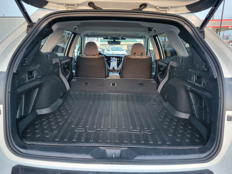 Used 2025 Subaru Outback Premium w/ Popular Package #1A image 40