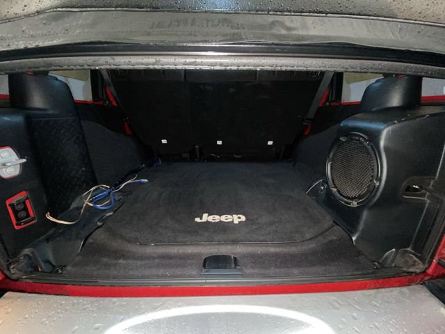 Used 2014 Jeep Wrangler Unlimited Sahara image 22