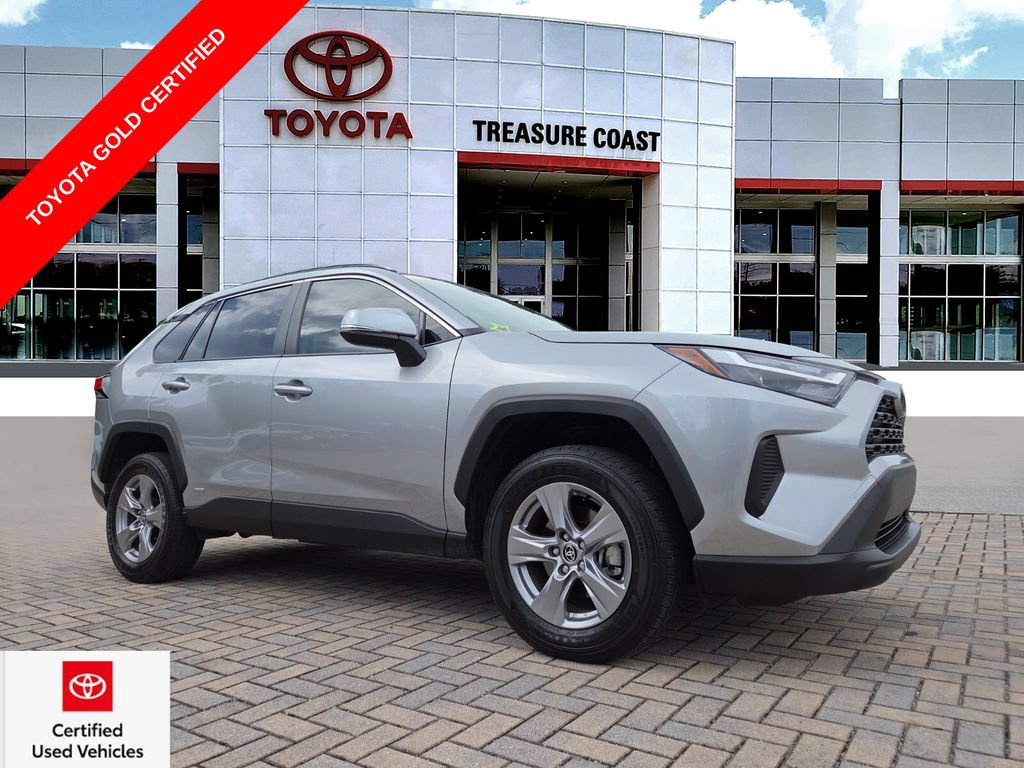 Certified 2025 Toyota RAV4 XLE AWD/4WD image 1