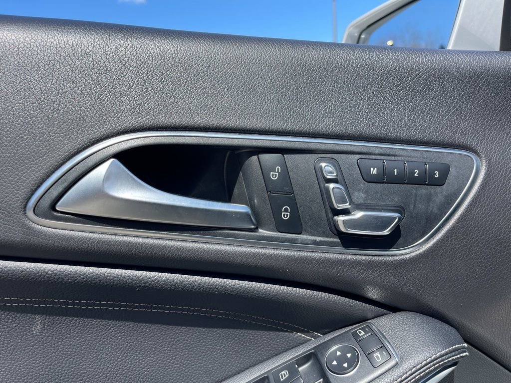 Used 2018 Mercedes-Benz CLA 250 4MATIC image 20