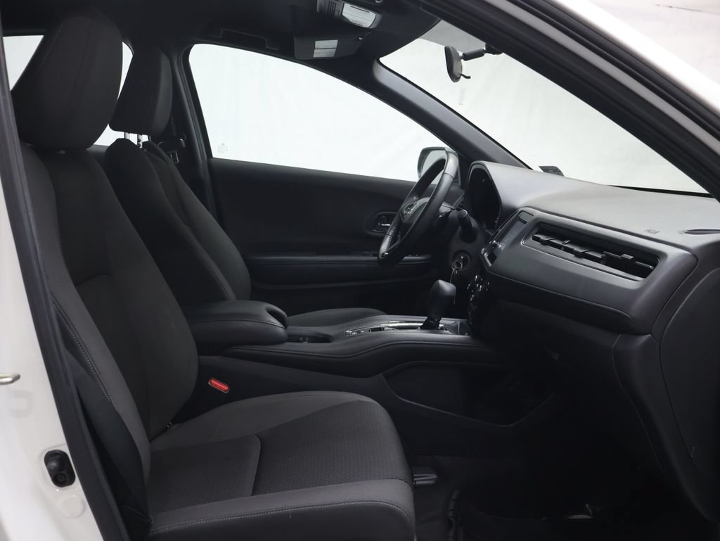 Used 2020 Honda HR-V Sport image 9