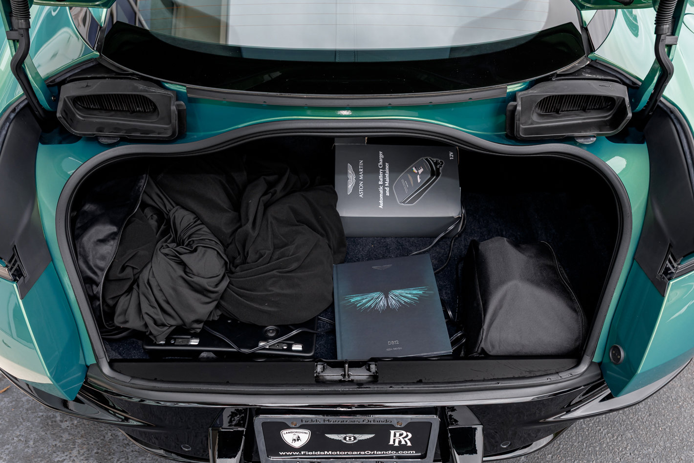 Used 2025 Aston Martin DB12 Coupe image 40