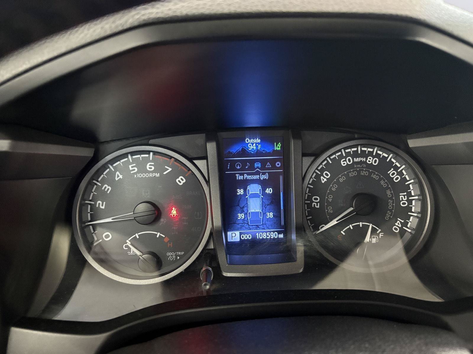 Used 2019 Toyota Tacoma TRD Off-Road AWD/4WD image 31