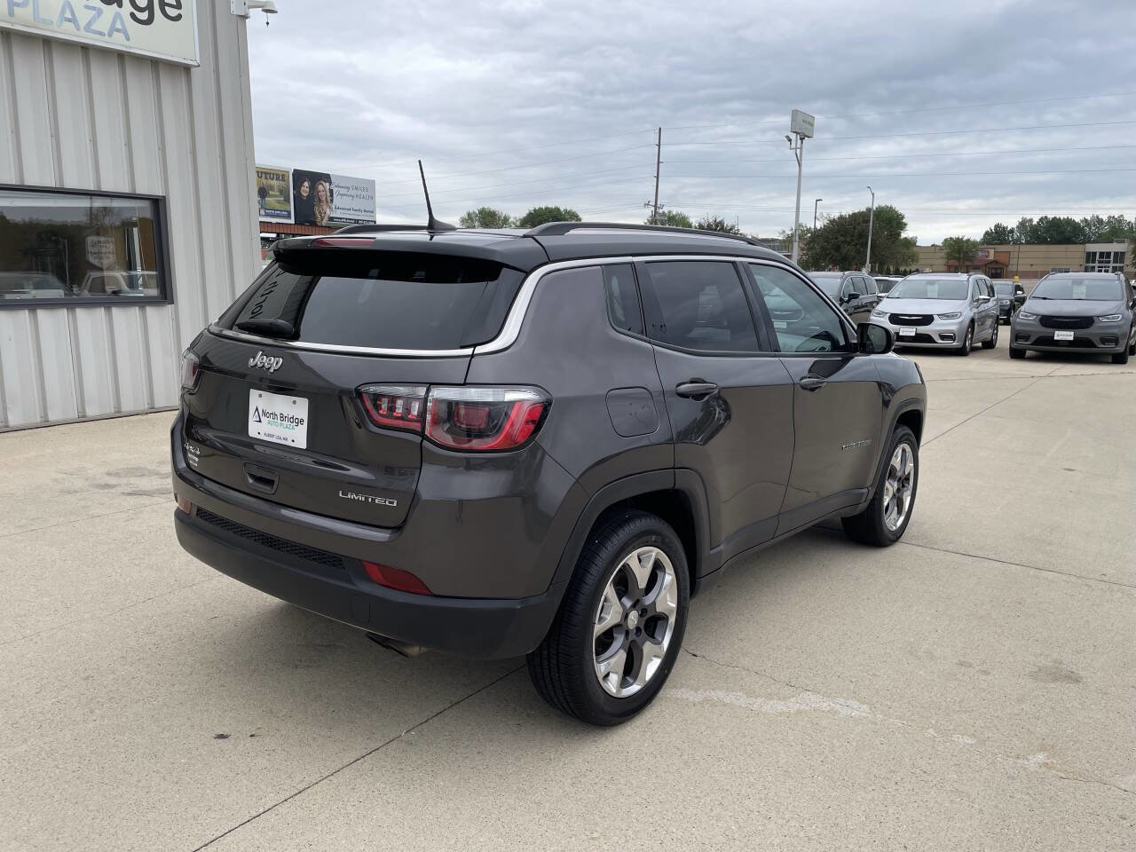 Used 2020 Jeep Compass Limited image 4