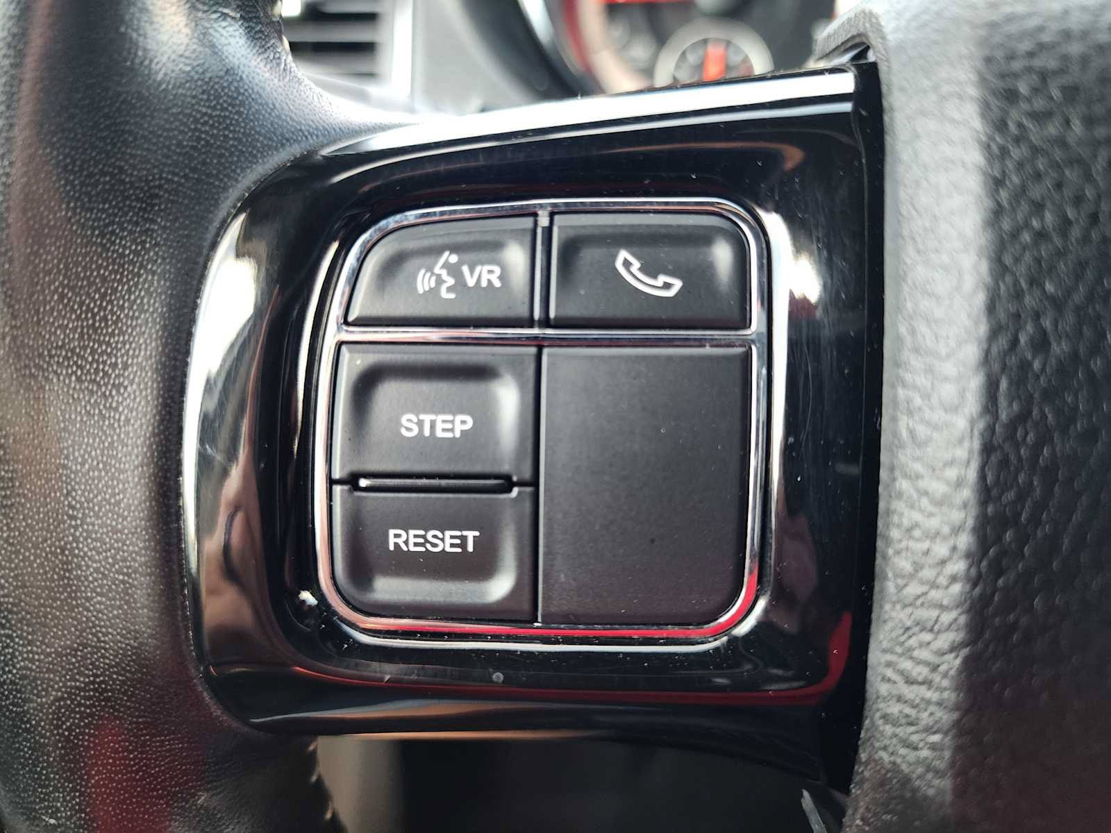 Used 2020 Dodge Grand Caravan SXT FWD image 18