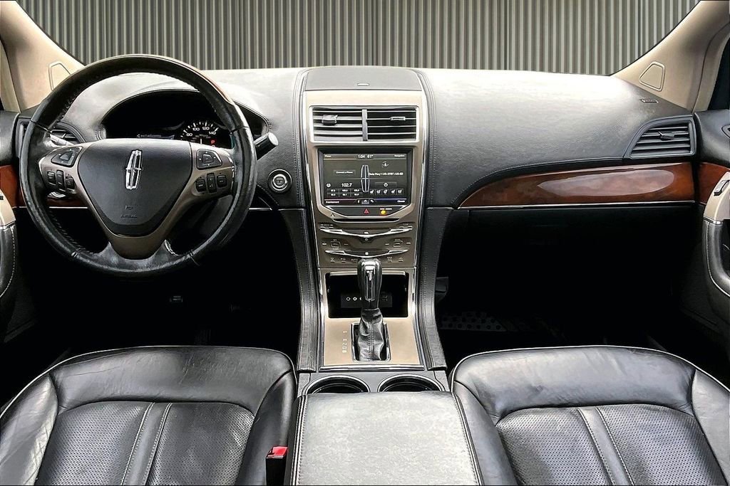 Used 2015 Lincoln MKX AWD w/ Equipment Group 102A image 17