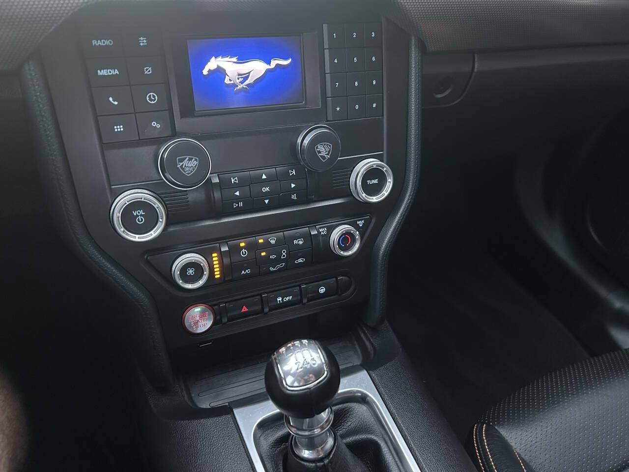 Used 2020 Ford Mustang GT w/ Black Accent Package RWD image 25