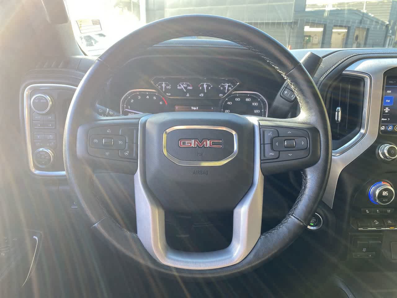 Used 2021 GMC Sierra 1500 SLT w/ SLT Premium Package AWD/4WD image 19