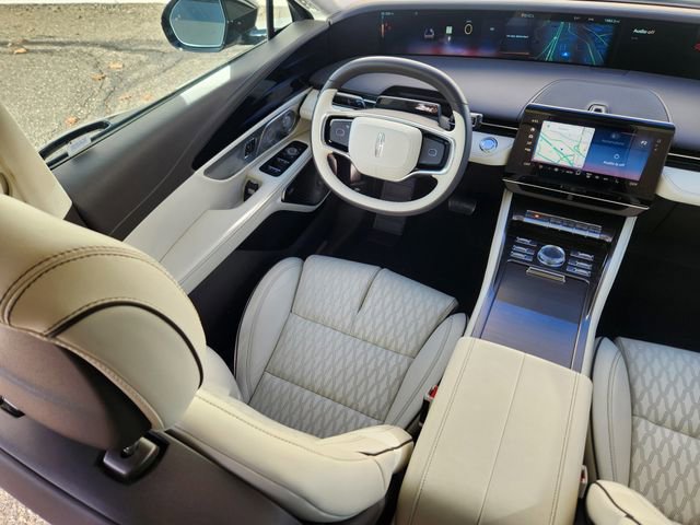 New 2025 Lincoln Nautilus Black Label image 10
