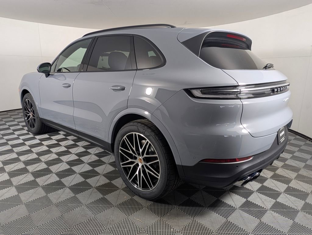 New 2026 Porsche Cayenne image 3