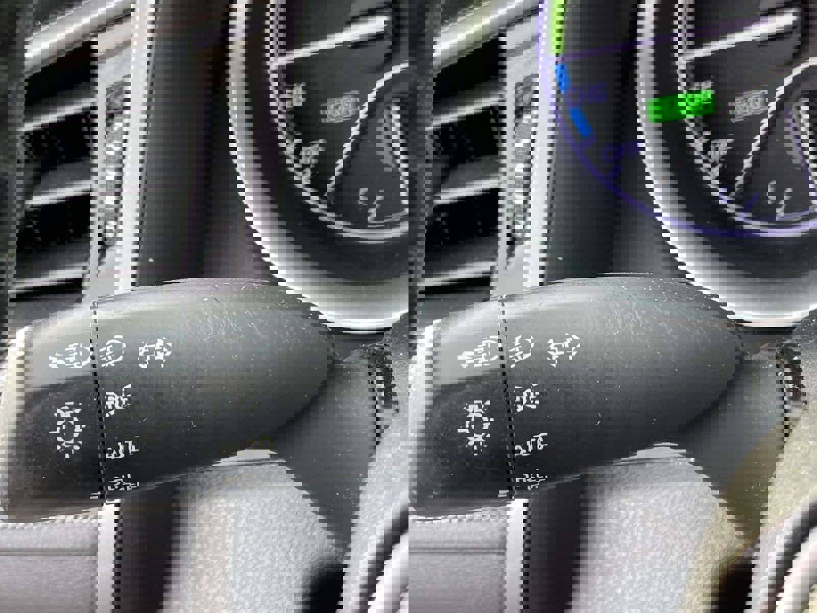 Used 2022 Toyota Camry XLE w/ Navigation Upgrade Package image 19