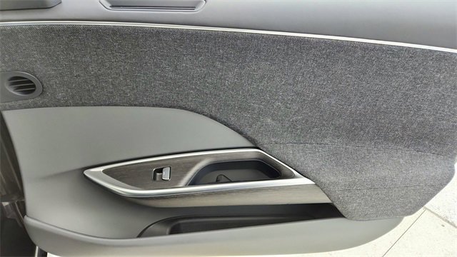 Used 2024 Lucid Air Touring image 23