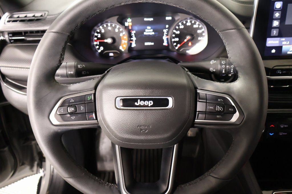 Used 2023 Jeep Compass Altitude w/ Convenience Group image 3