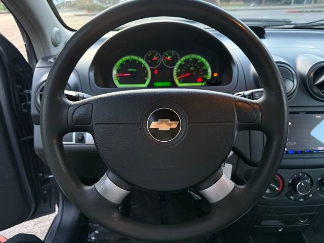 Used 2009 Chevrolet Aveo LT image 12