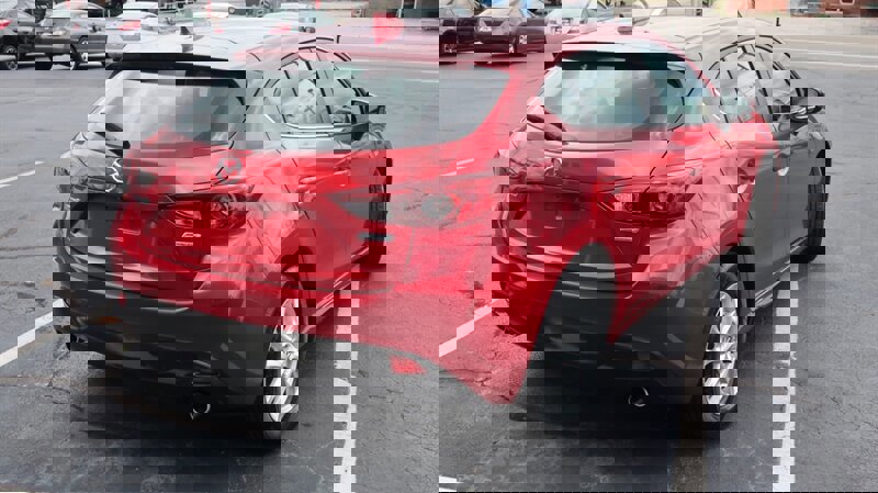 Used 2014 MAZDA MAZDA3 i Touring w/ Technology Package image 6