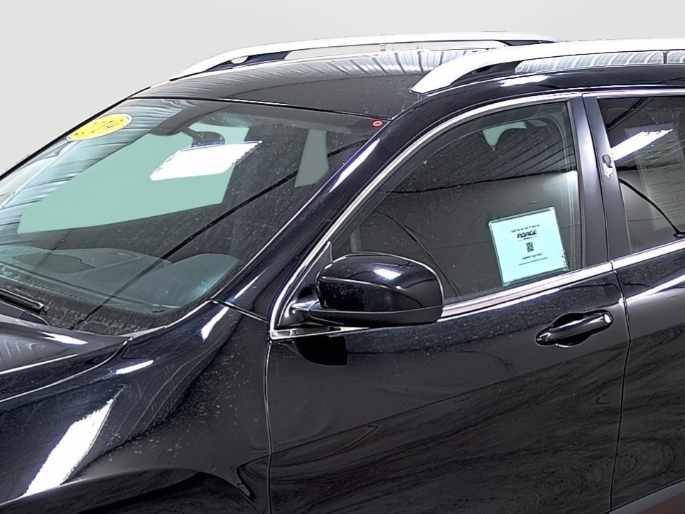 Used 2019 Jeep Cherokee Latitude w/ Cold Weather Group image 8