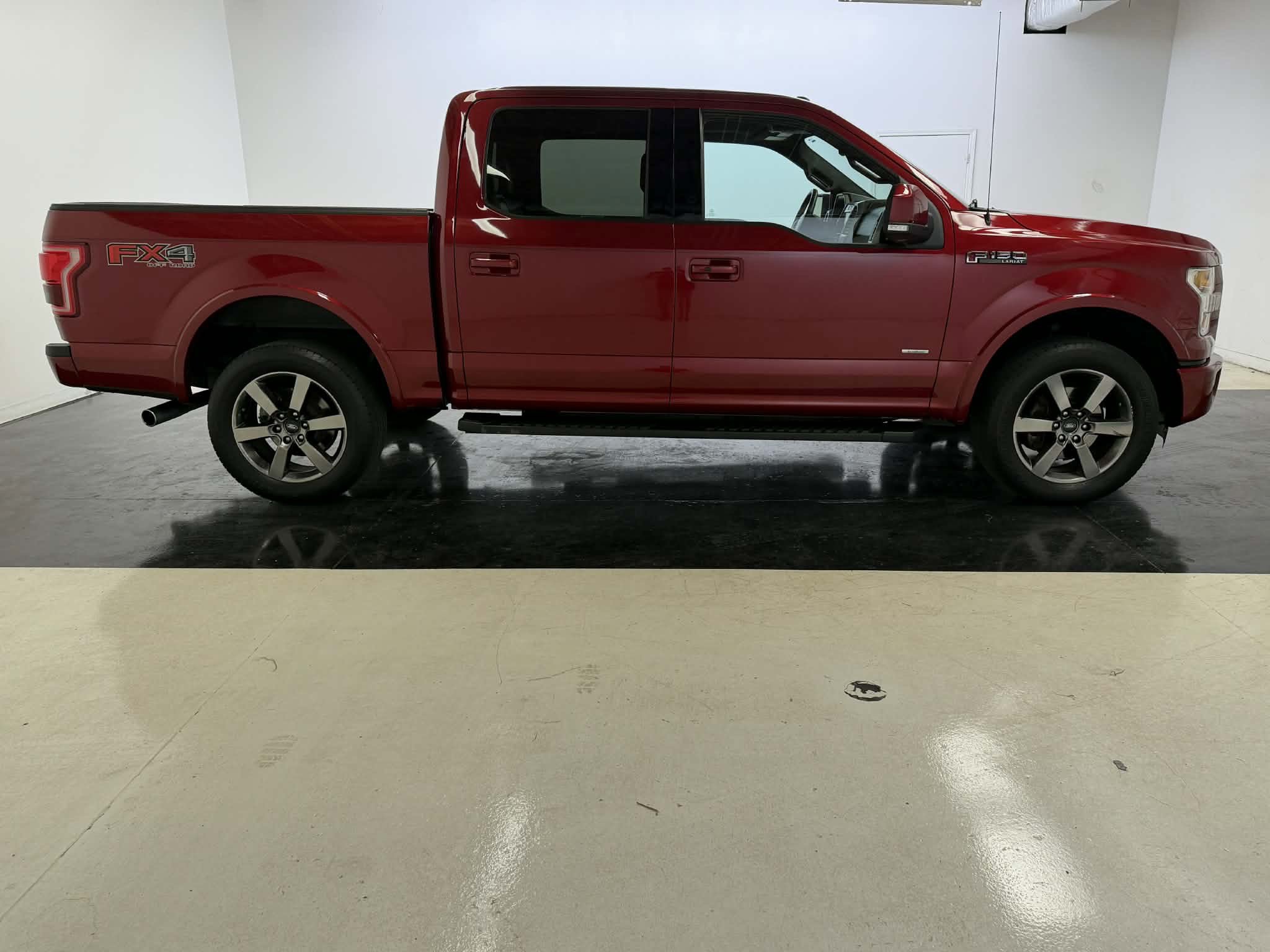 Used 2015 Ford F150 Lariat AWD/4WD image 13