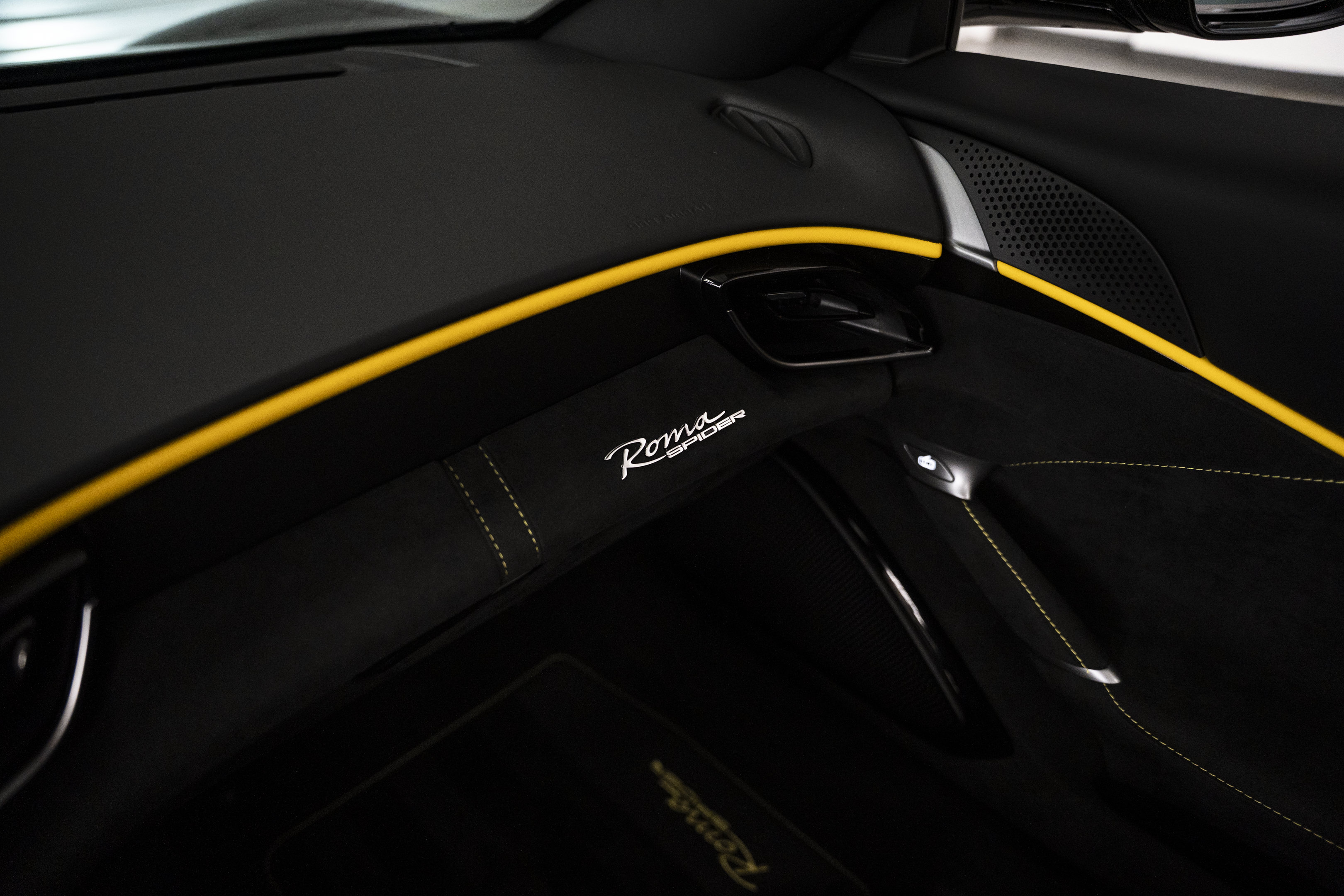 Used 2025 Ferrari Roma Spider RWD image 49