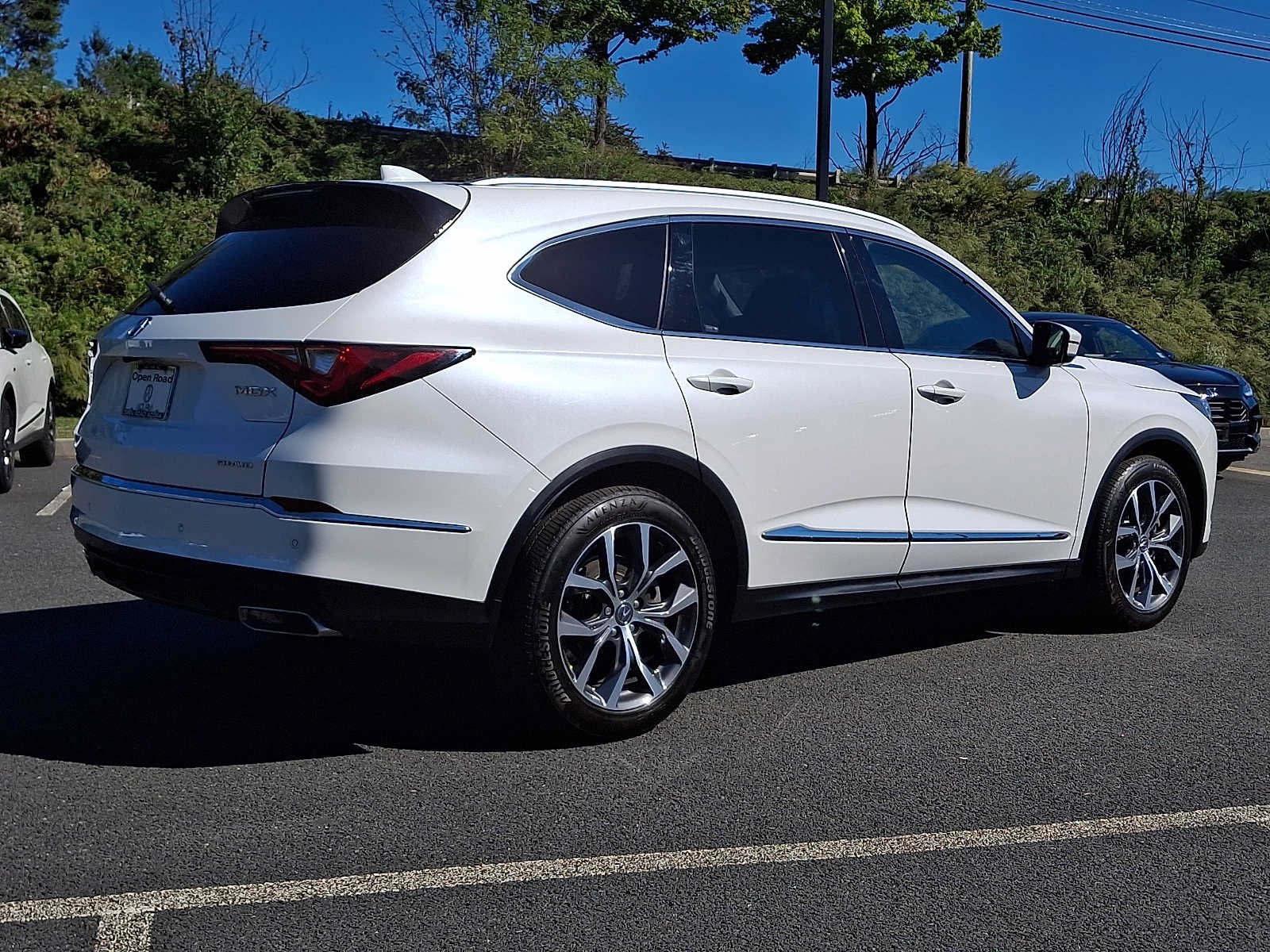 Certified 2024 Acura MDX w/ Technology Package AWD/4WD image 6