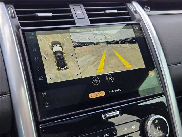 Certified 2025 Land Rover Discovery S image 15