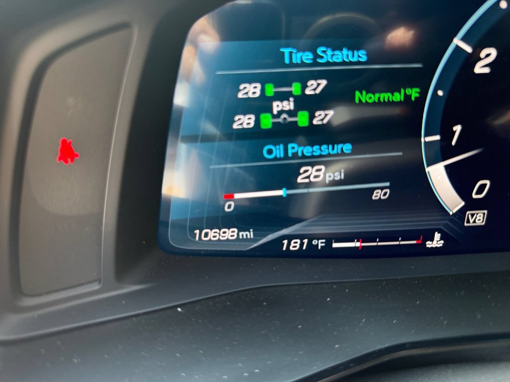 Used 2023 Chevrolet Corvette Stingray Premium Cpe w/ Z51 Performance Package RWD image 18