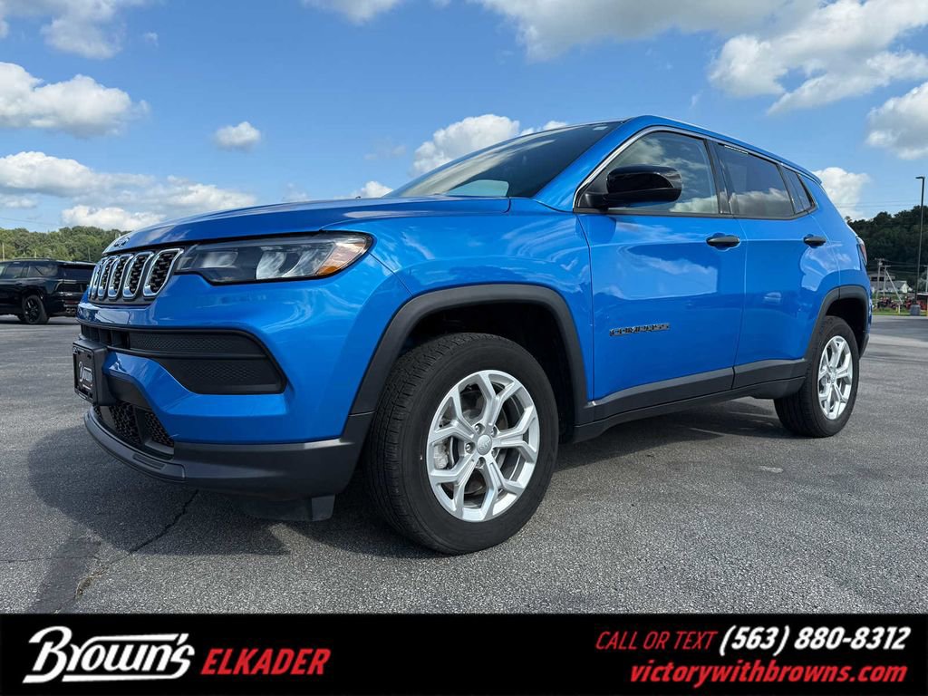 Used 2024 Jeep Compass Sport image 1