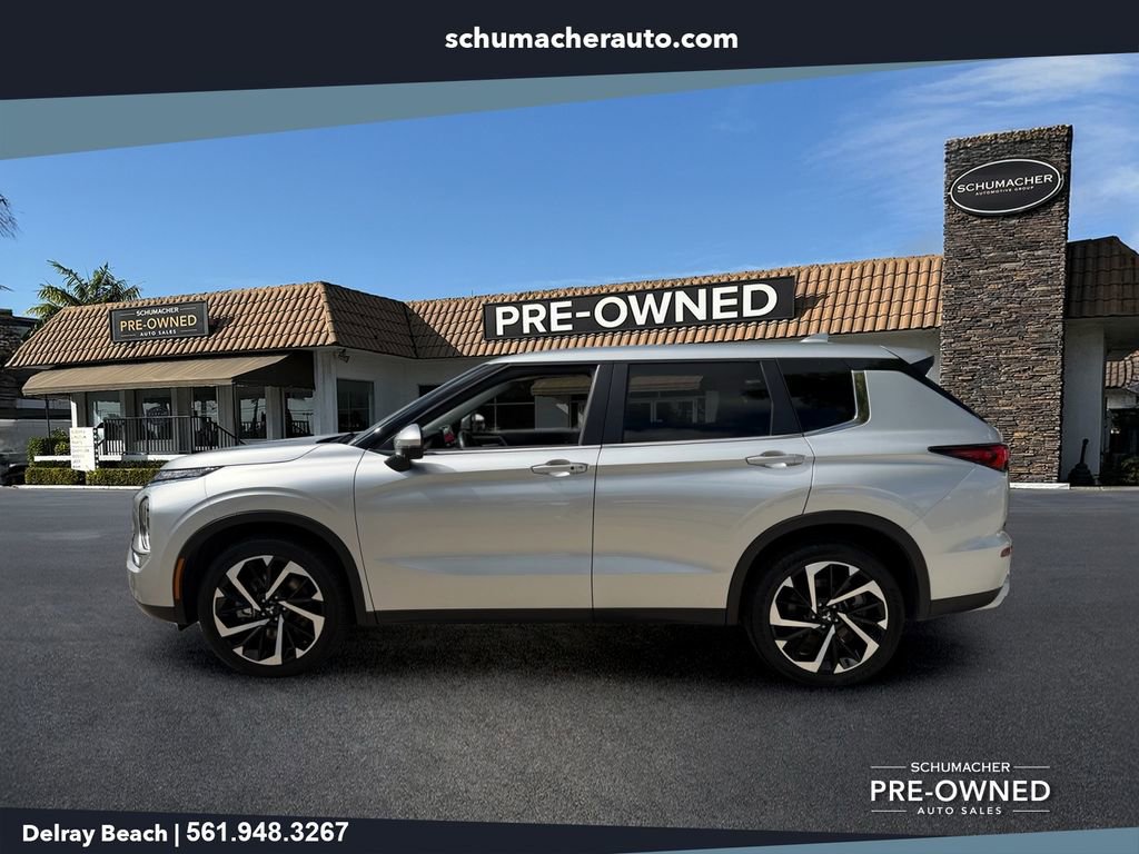 Used 2024 Mitsubishi Outlander FWD image 4